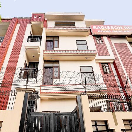 Hotel O Radisson Red Hotel & Restaurant Ghaziabad Eksteriør billede
