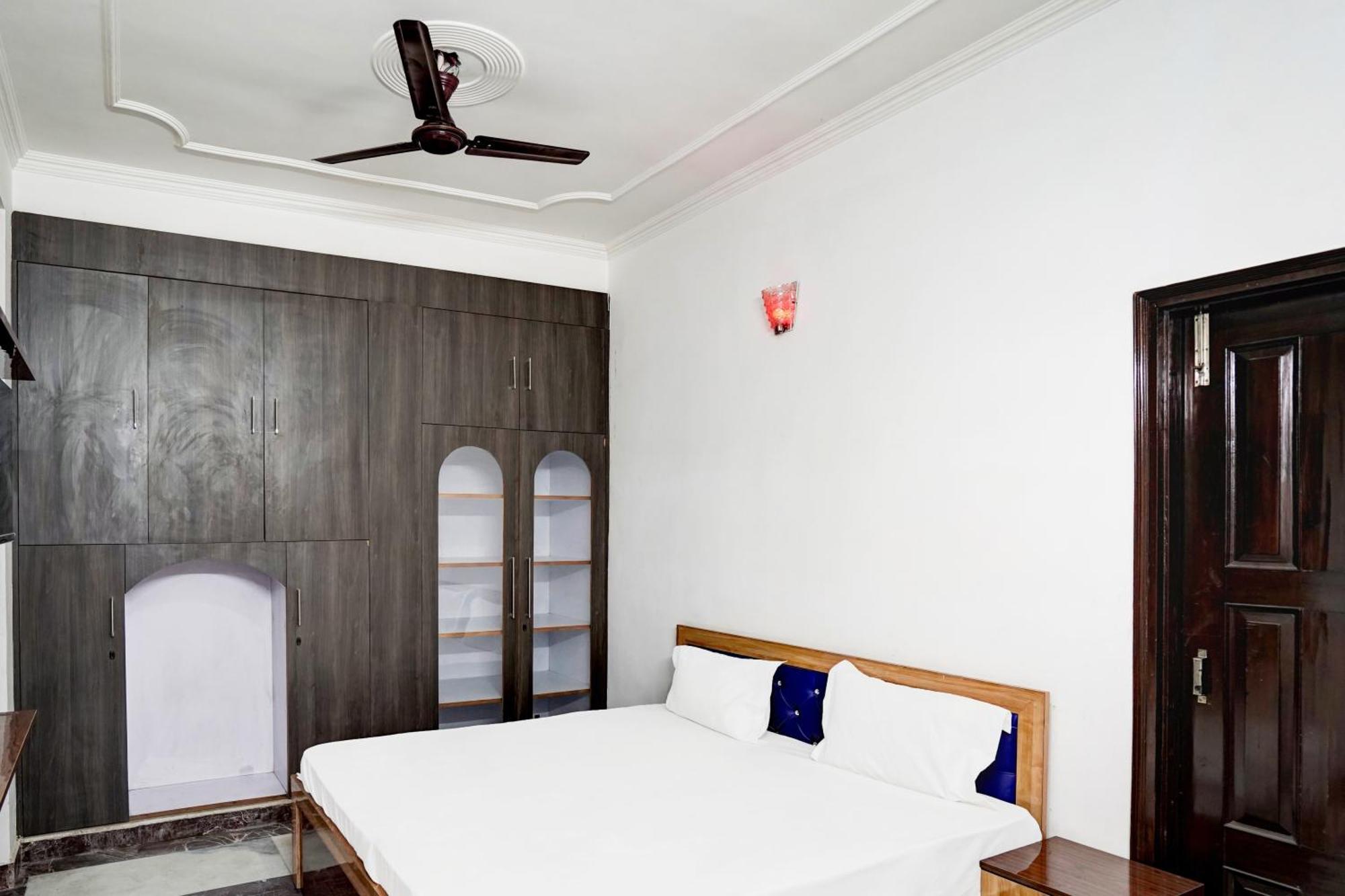 Hotel O Radisson Red Hotel & Restaurant Ghaziabad Eksteriør billede