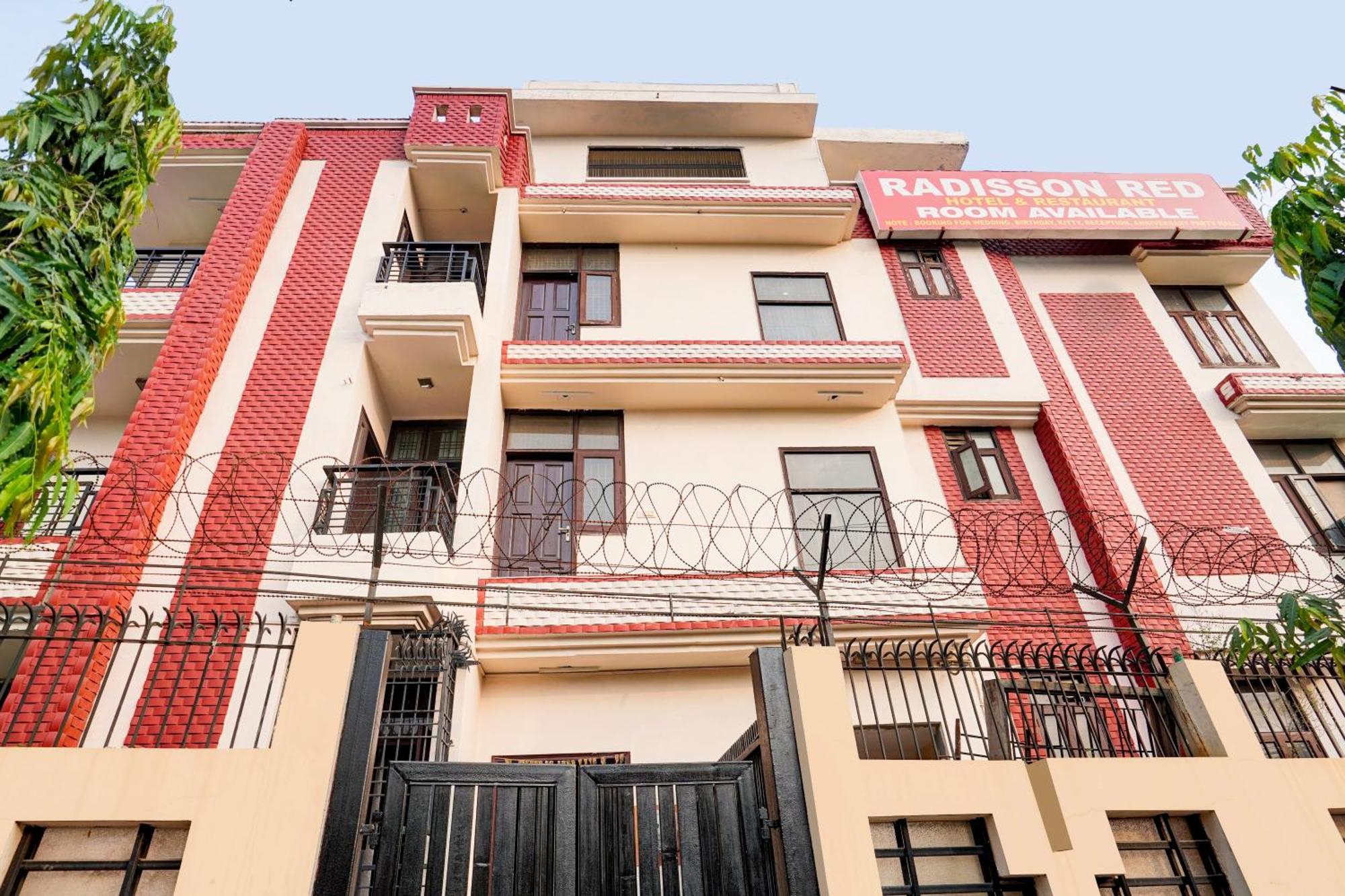 Hotel O Radisson Red Hotel & Restaurant Ghaziabad Eksteriør billede
